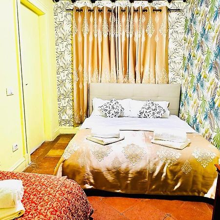 Rome Star Guesthouse Termini Exteriör bild